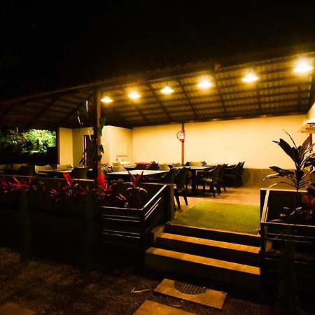 The Mountain Shades Resort Madikeri Extérieur photo