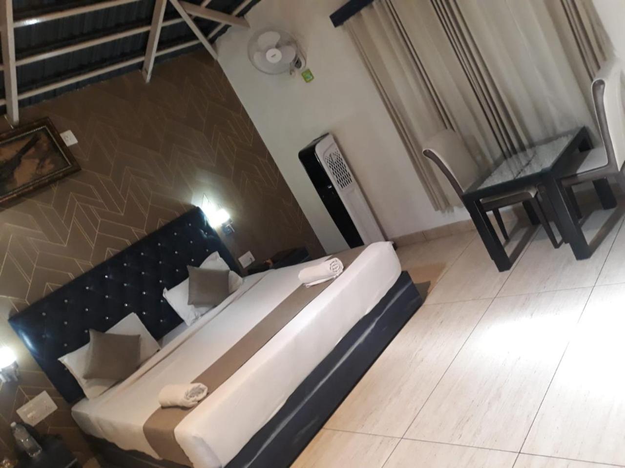 The Mountain Shades Resort Madikeri Extérieur photo