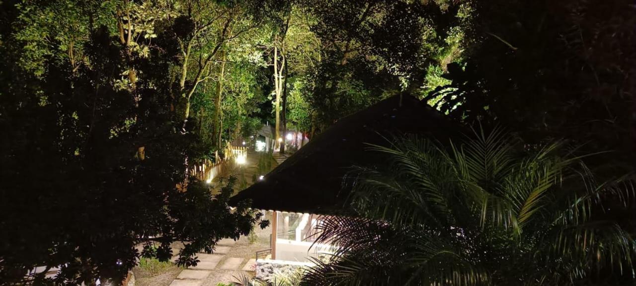 The Mountain Shades Resort Madikeri Extérieur photo