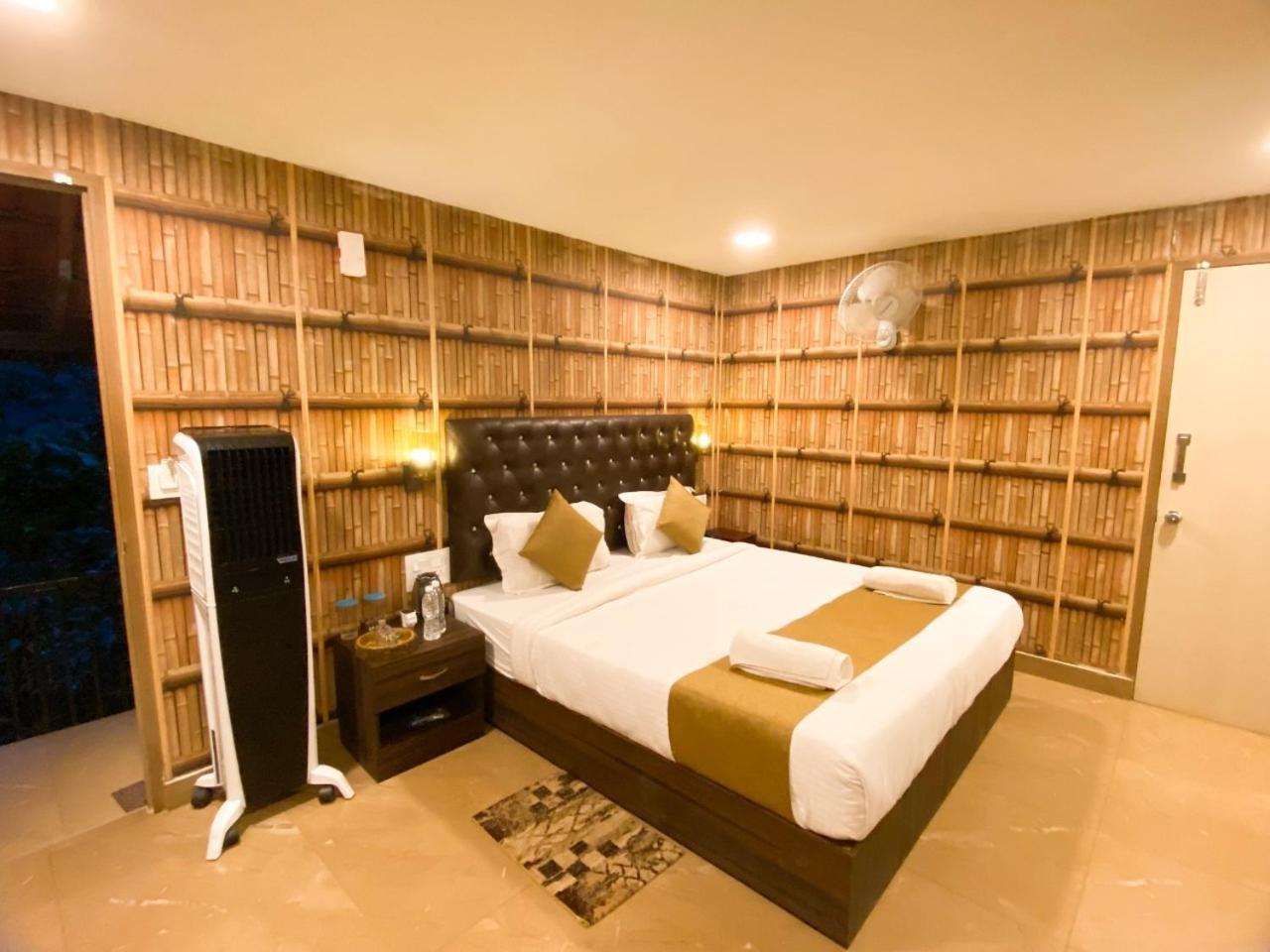 The Mountain Shades Resort Madikeri Extérieur photo