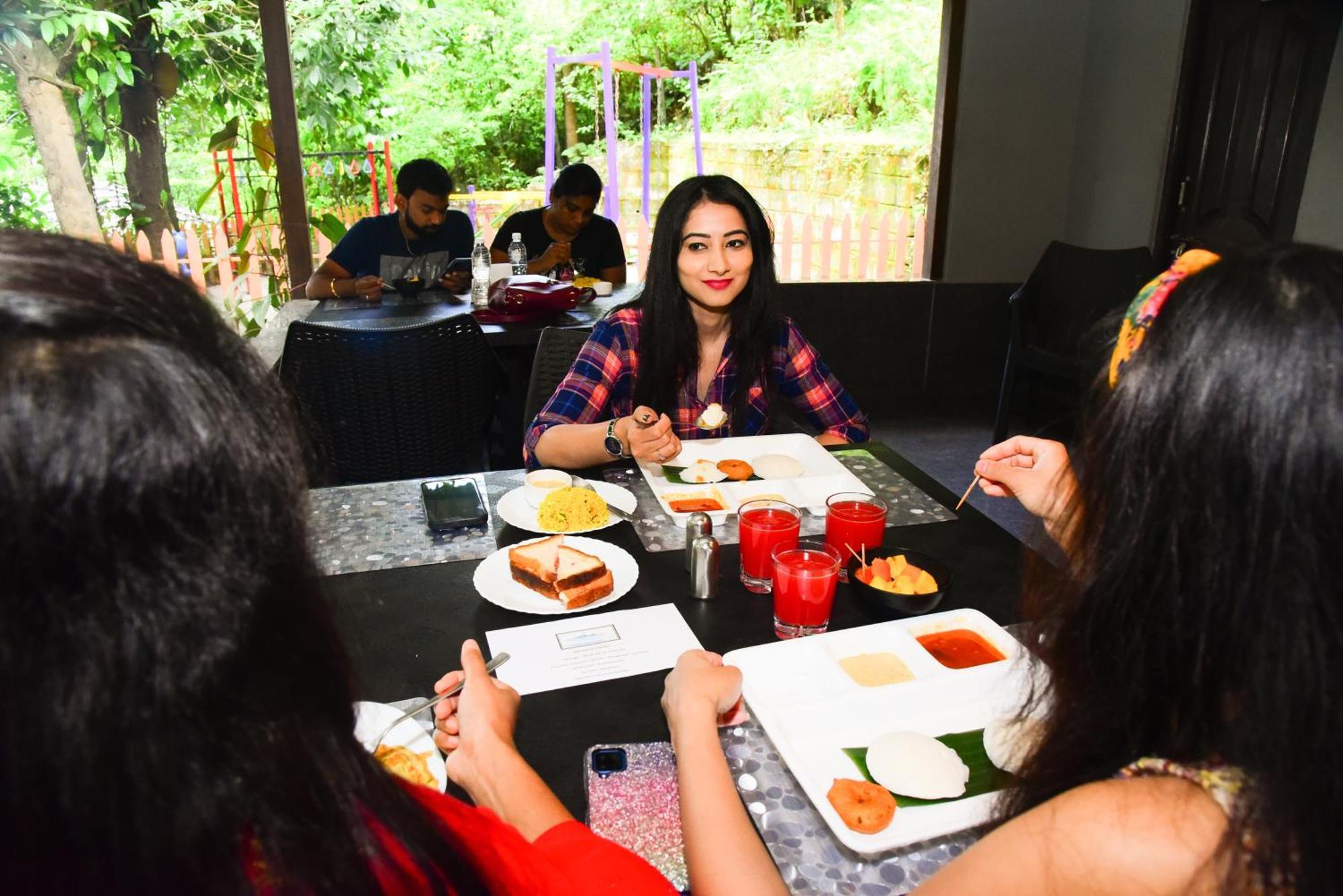 The Mountain Shades Resort Madikeri Extérieur photo