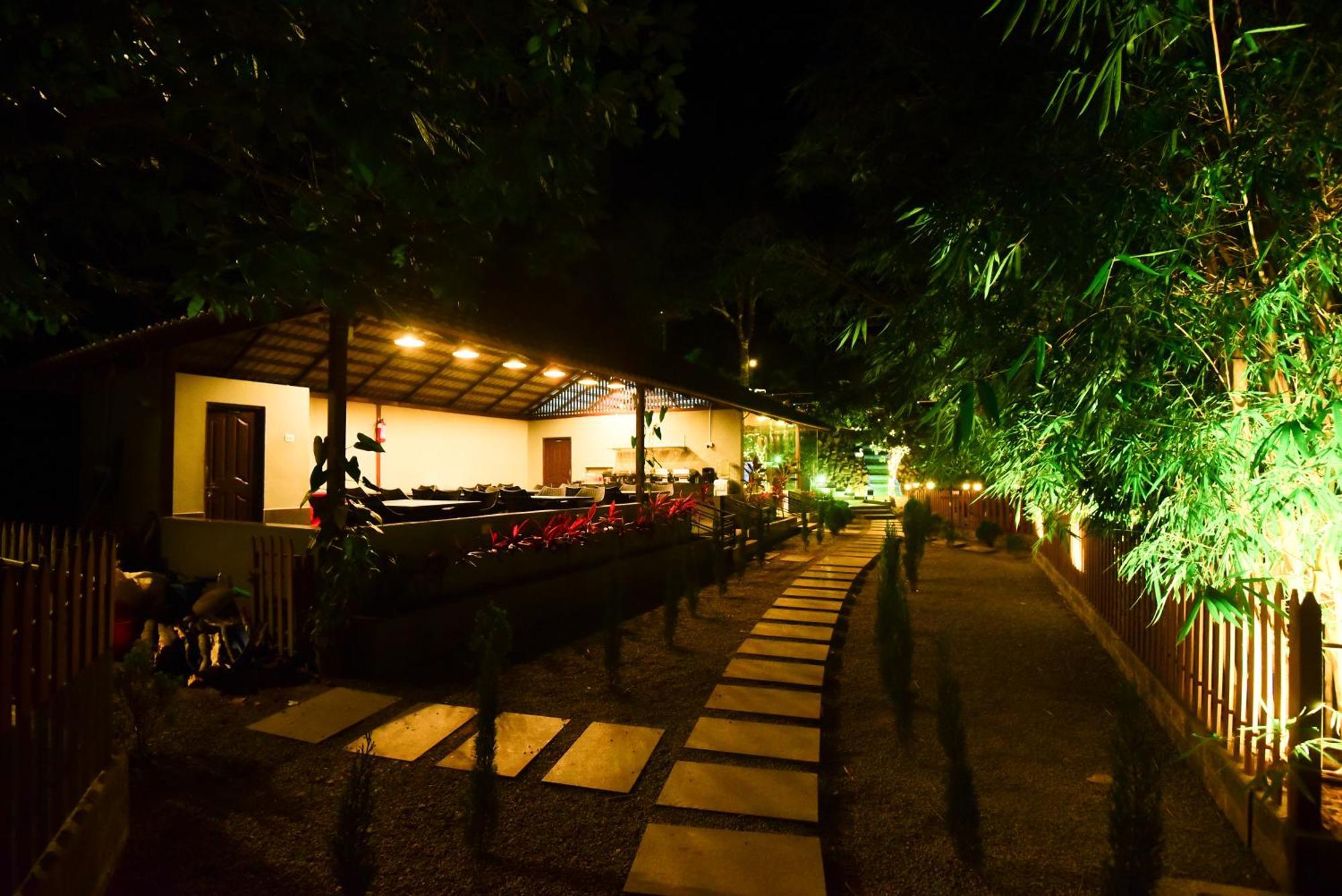 The Mountain Shades Resort Madikeri Extérieur photo